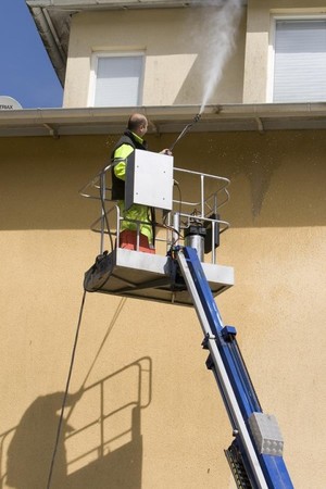 Tampa Commercial Pressure Washing by Prime Effect LLC