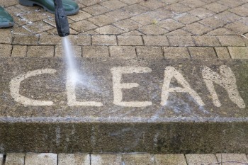 Pressure washing by Prime Effect LLC in Tampa